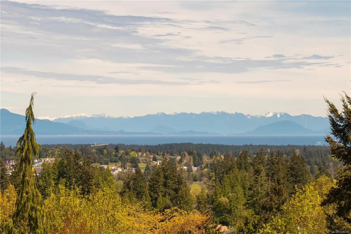 2302 Arbot Rd #101, Nanaimo BC V9R 6S8