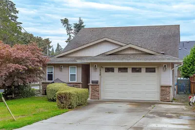 1914 Maple Ave S, Sooke BC V9Z 0N9