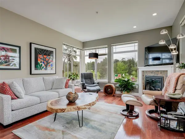 1115 Craigflower Rd # 306D, Esquimalt BC V9A 7R1