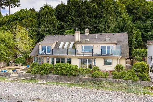 2995 Island Hwy W, Qualicum Beach BC V9K 2H2