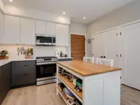 View 10