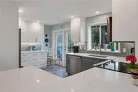 View 10