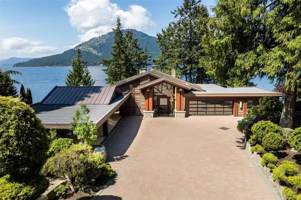 960 Lands End End, North Saanich BC V8L 5L3