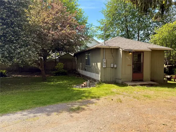426 Erickson Rd, Campbell River BC V9W 1S7 - 2 bed, 1 bath in Campbell River