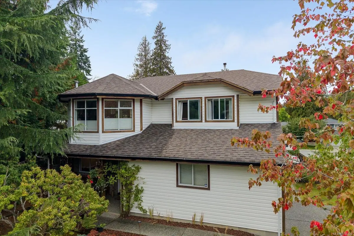 5853 Tweedsmuir Cres, Nanaimo BC V9T 5Y6