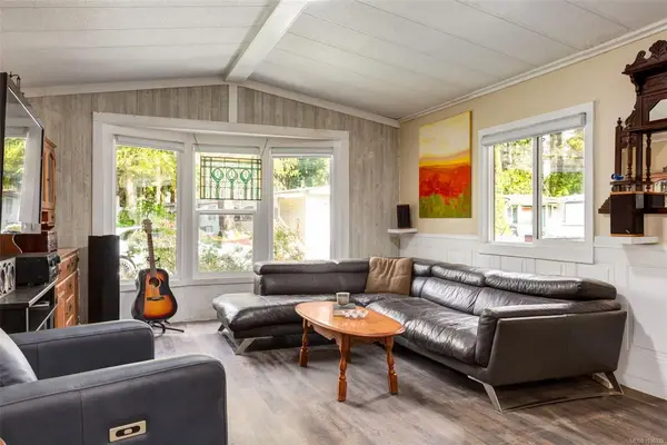 3560 Hallberg Rd # 74, Nanaimo BC V9G 1L4