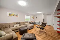 View 32