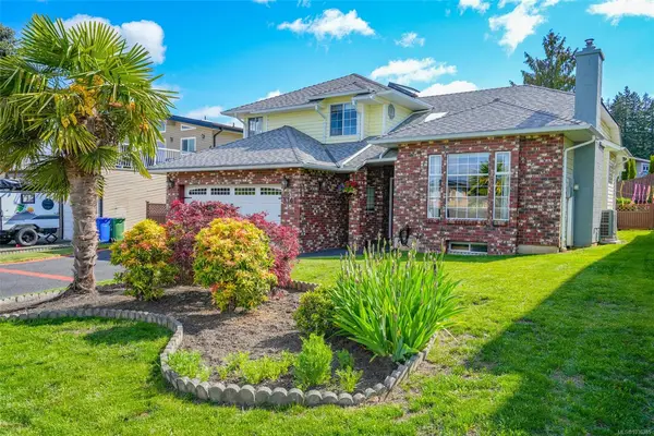 3141 McNaughton Ave, Port Alberni BC V9Y 7Z8 - 4 bed, 4 bath in Port Alberni