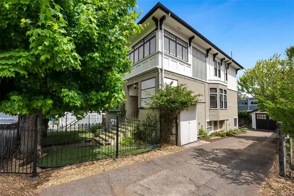 1909 FERNWOOD Rd, Victoria BC V8T 2Y6 - 7 bed, 4.0 bath in Victoria