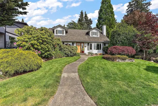 7211 Kimpata Way, Central Saanich BC V8M 1C1