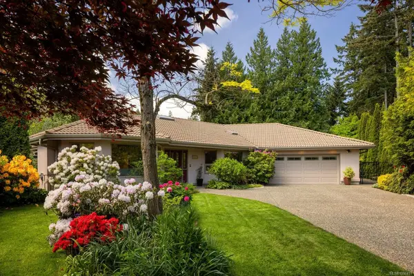 1616 Barkley Pl, North Saanich BC V8L 5E6