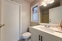 View 32