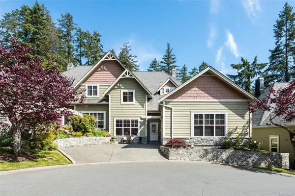 945 Bear Mountain Pkwy # 103, Langford BC V9B 6T1