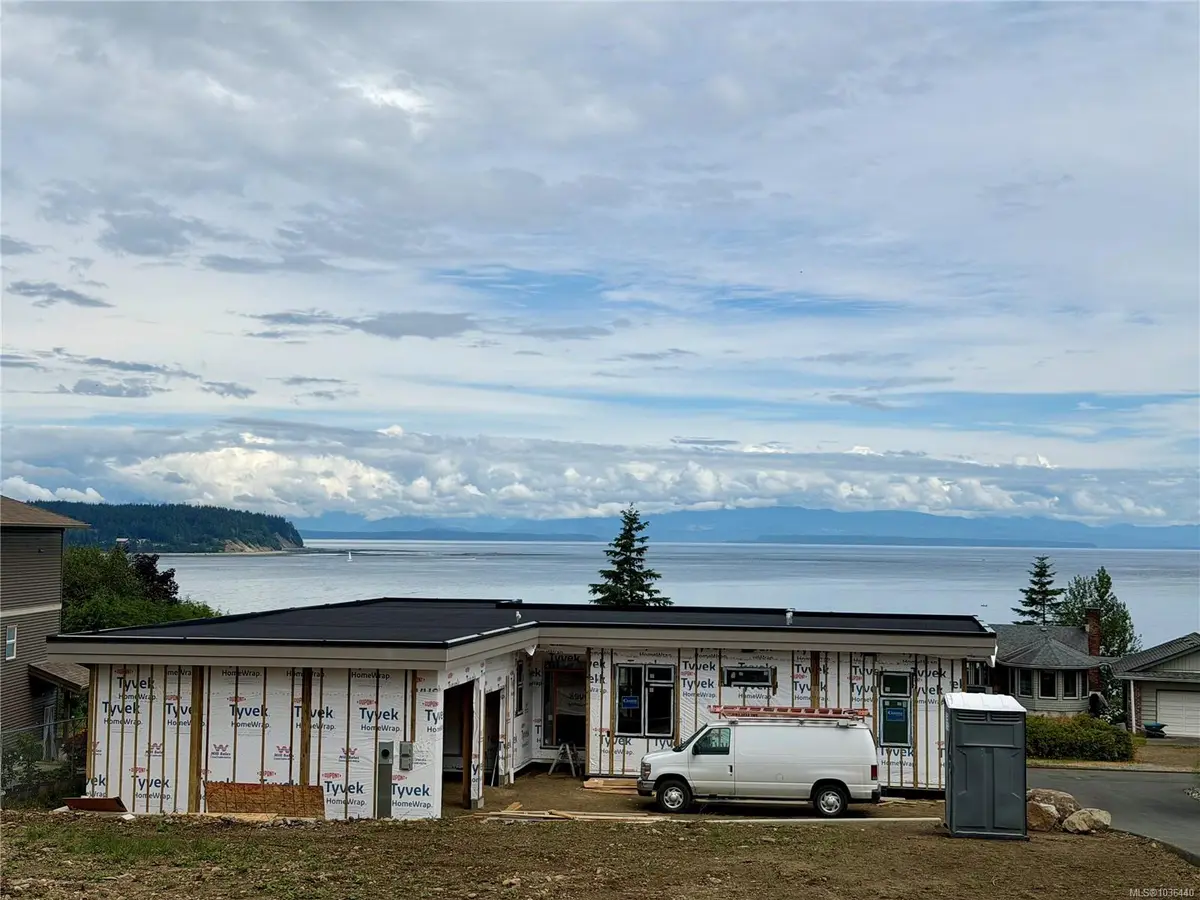 1335 Galerno Rd, Campbell River BC V9W 1J8