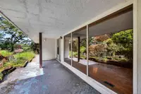 View 32