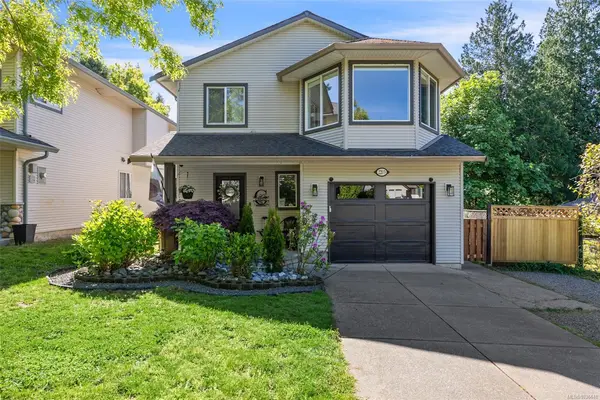 2203 Tamarack Dr, Courtenay BC V9N 9C1