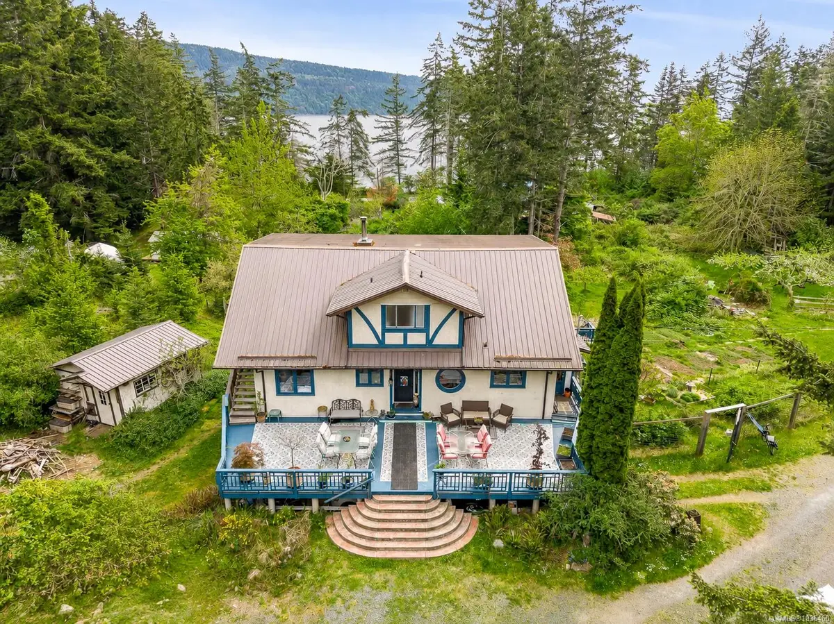 9510 McFarlane Rd, Denman Island BC V0R 1T0
