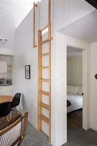 View 10