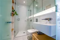 View 16