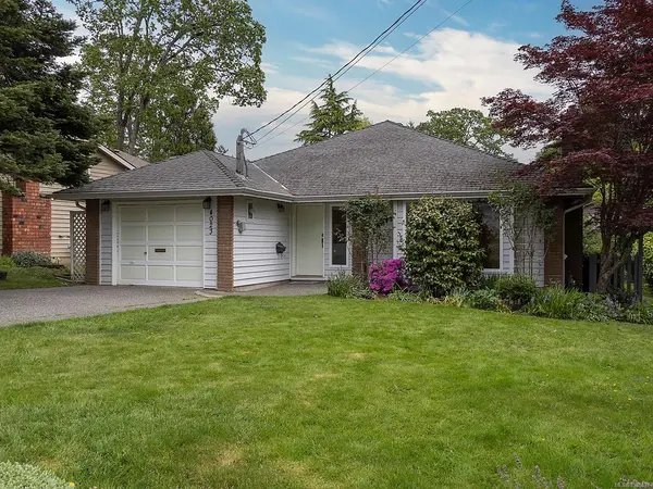 4023 Malton Ave, Saanich BC V8X 4W3