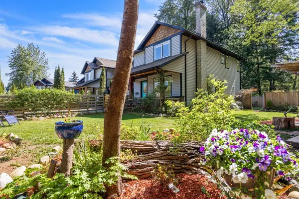 2700 Tater Pl # B, Courtenay BC V9N 8Z5 - 3 bed, 3 bath in Courtenay