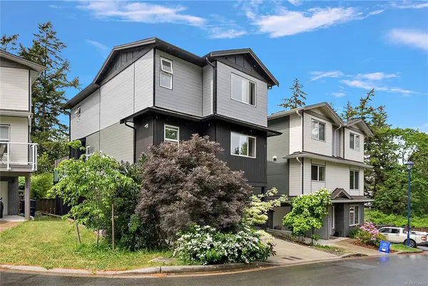 668 Barolo Pl, Langford BC V9B 3P1 - 4 bed, 4 bath property for sale in Langford