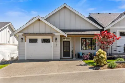 4098 Buckstone Rd # 124, Courtenay BC V9N 0H2