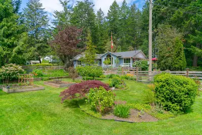 2742 Cedar Heights Cres, Nanaimo BC V9X 1N4