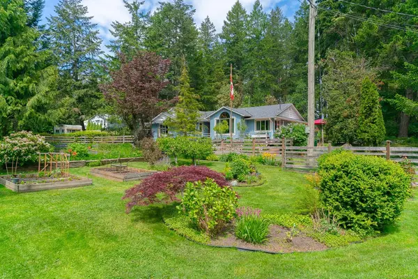 2742 Cedar Heights Cres, Nanaimo BC V9X 1N4