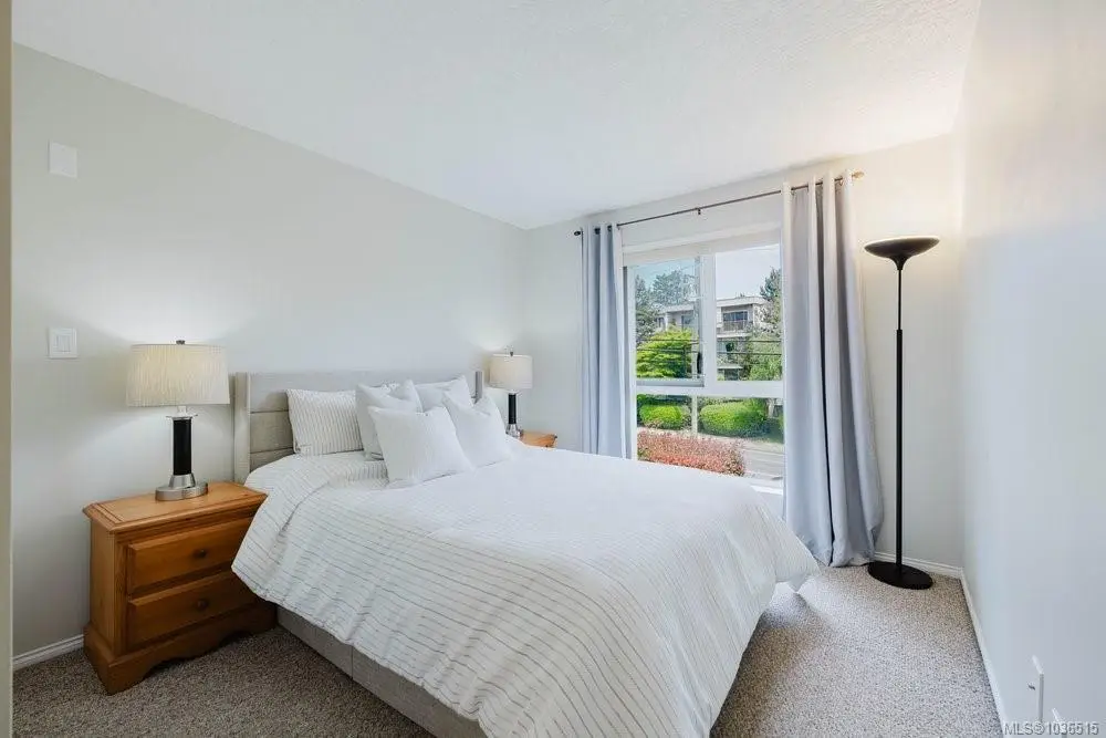 331 Burnside Rd E #301, Victoria BC V9A 1A6