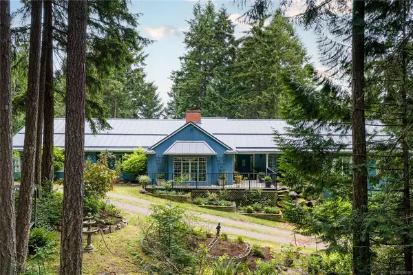 4860 Aho Rd, Ladysmith BC V9G 1G8 - 4 bed, 3 bath in Ladysmith