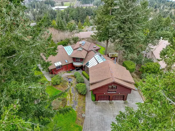 1126 Highview Pl, North Saanich BC V8L 5J9