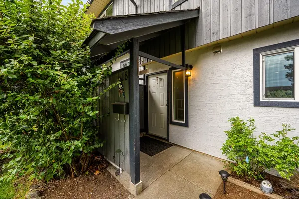 158 Back Rd # 18, Courtenay BC V9N 3W6