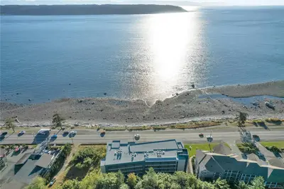 536 Island Hwy S # 402, Campbell River BC V9W 1A5
