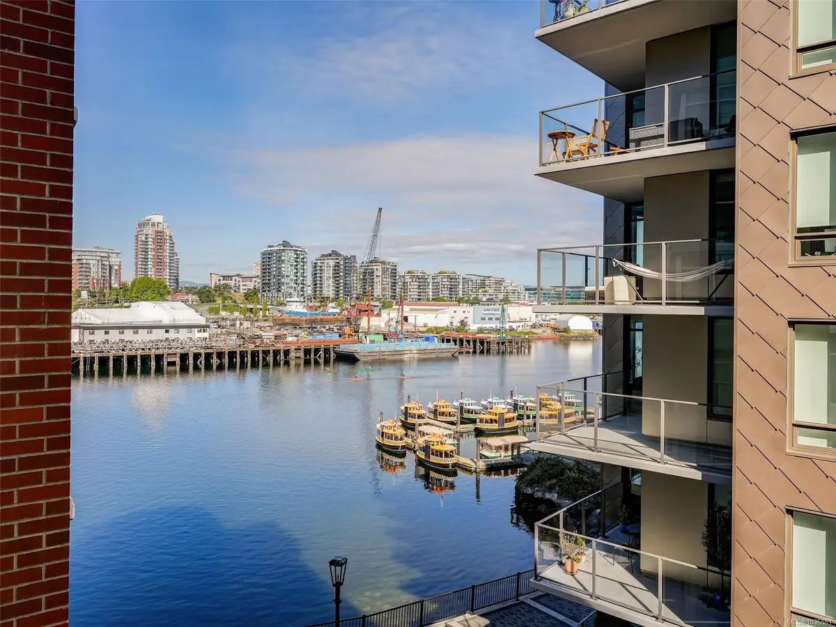 456 Pandora Ave #210, Victoria BC V8W 0E3