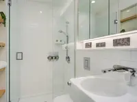 View 10