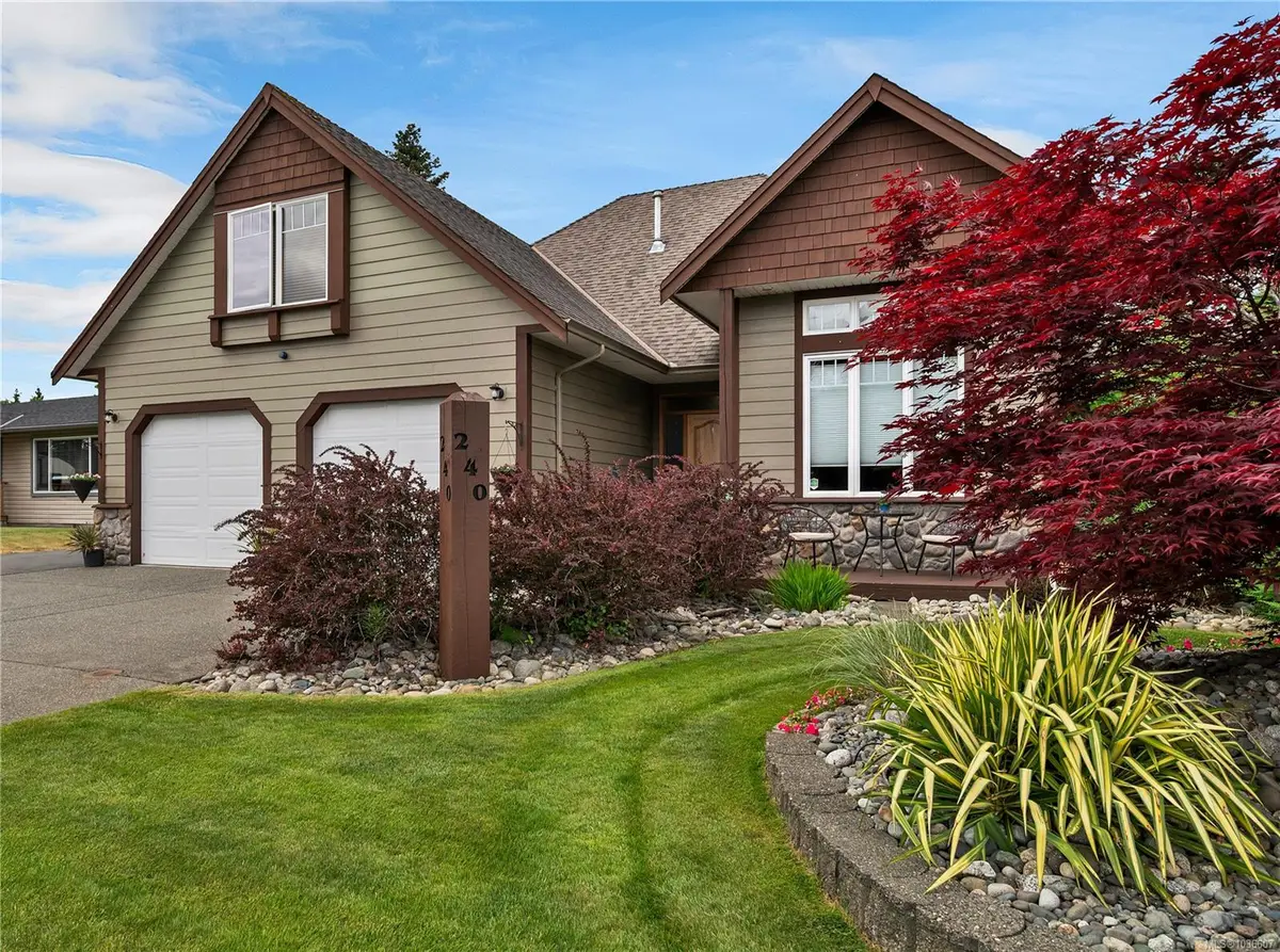 240 Carolyn Rd, Campbell River BC V9W 5M6