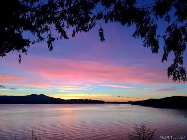 490 2nd St, Sointula BC V0N 3E0 - 3 bed, 3.0 bath in Sointula