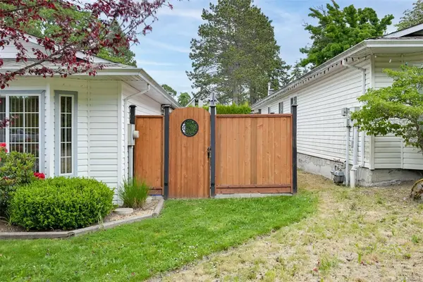 128 Camas Lane, View Royal BC V9A 7M2 - 2 bed, 2 bath property for sale in View Royal