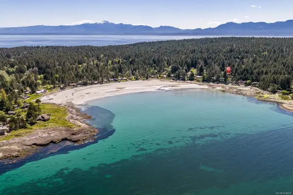 7670/7690 Anderson Dr, Hornby Island BC V0R 1Z0
