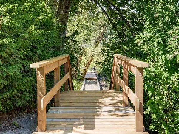 2391 Shawnigan Lake Rd, Shawnigan Lake BC V8H 2H1