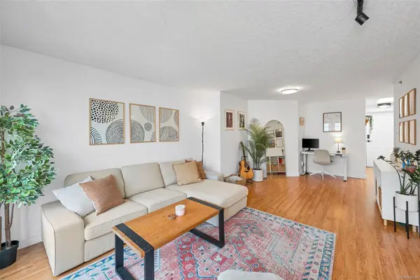 520 Dunedin St # 409, Victoria BC V8T 2L6