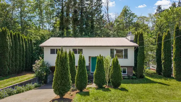 1495 Hobson Ave, Courtenay BC V9N 6P2 - 3 bed, 2 bath in Courtenay