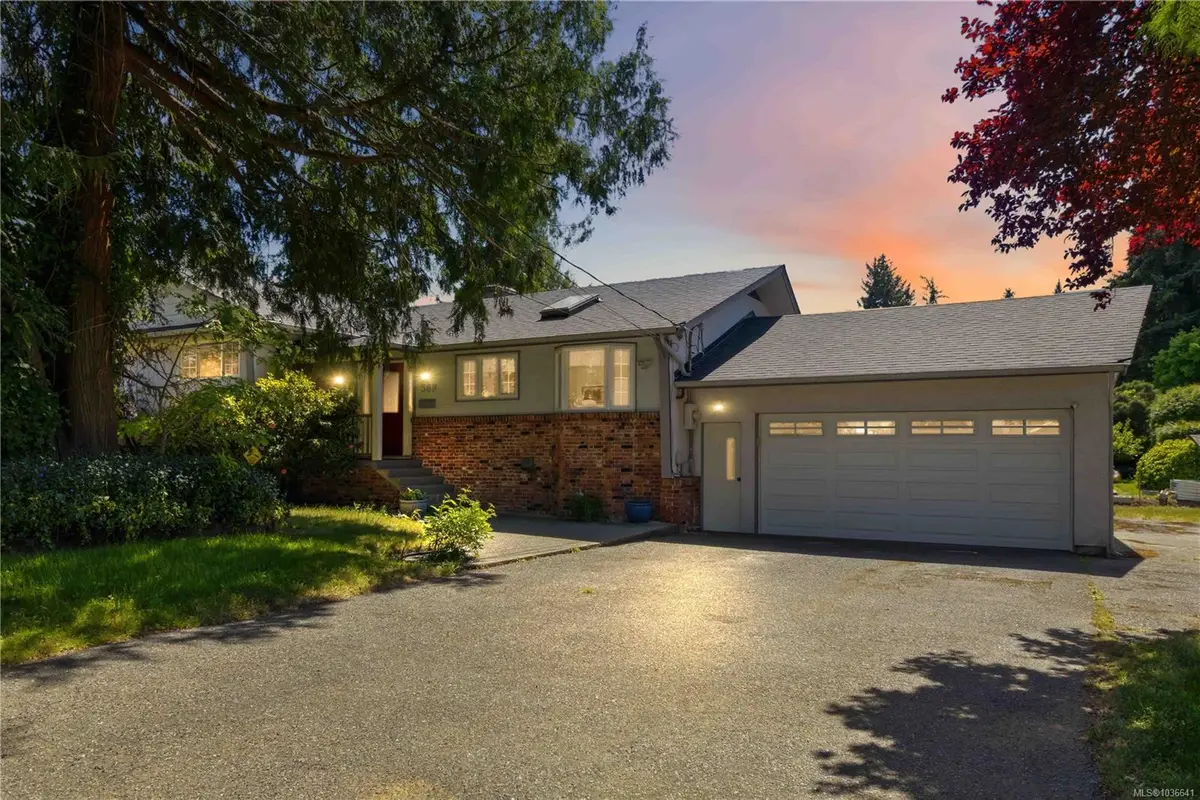 569 Ridley Dr, Colwood BC V9C 1K5 — Pending Sale in Colwood