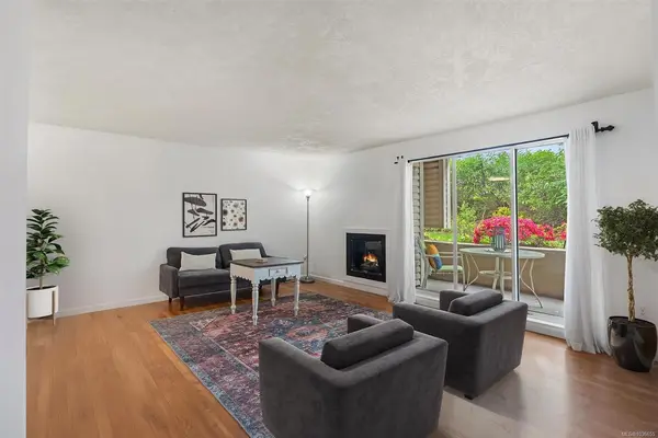1055 Hillside Ave # 105, Victoria BC V8T 2A4