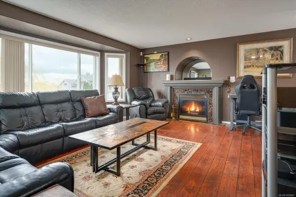 849 Inez Pl, Nanaimo BC V9R 7A3 - 4 bed, 3 bath in Nanaimo