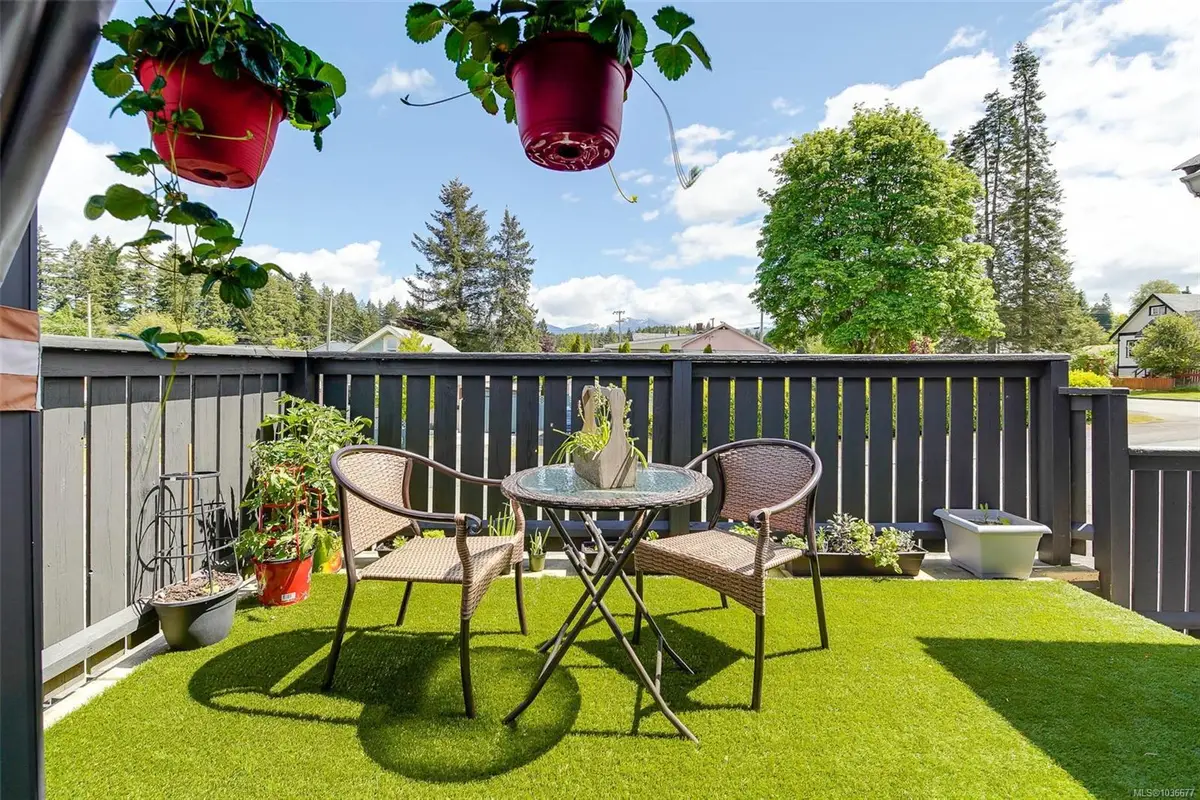 4703 Strathern St, Port Alberni BC V9Y 3E8