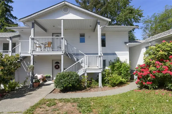 220 Back Rd # 204, Courtenay BC V9N 3W6