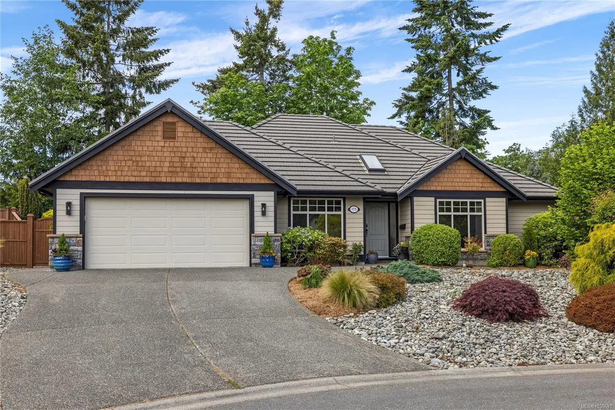 978 Cantebury Pl, Qualicum Beach BC V9K 0A1