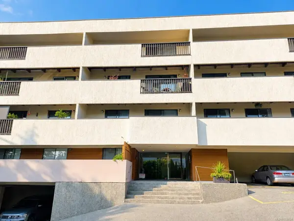 3277 Glasgow Ave # 410, Saanich BC V8X 1M3 - 1 bed, 1 bath in Saanich